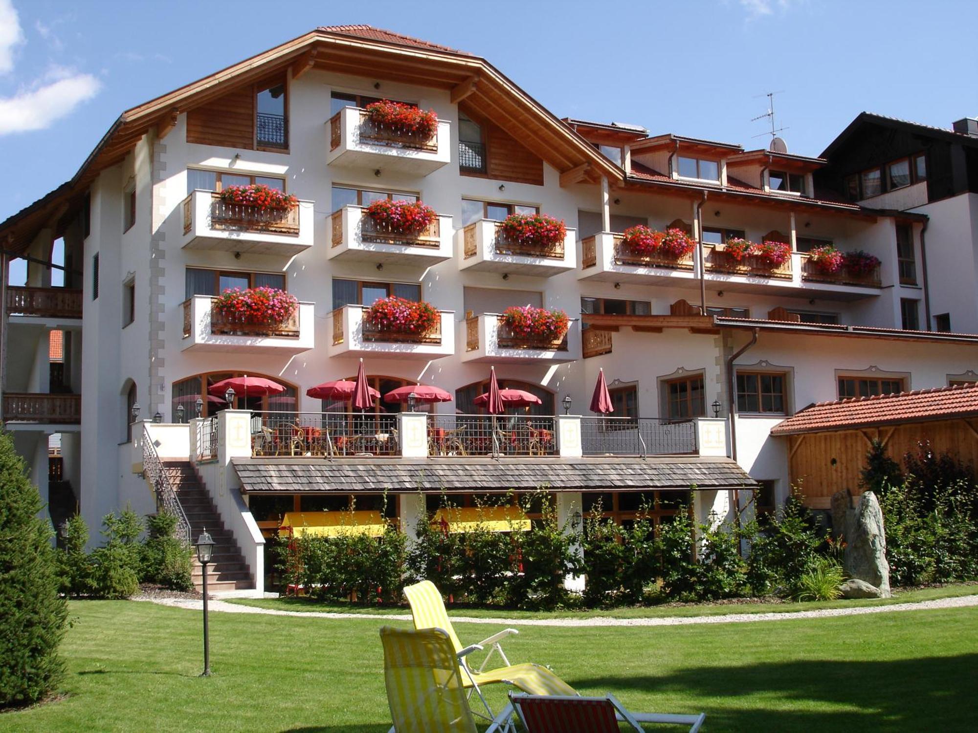 Landhotel Tharerwirt ヴァルダーオラ エクステリア 写真
