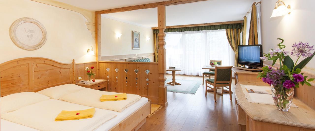Landhotel Tharerwirt ヴァルダーオラ エクステリア 写真
